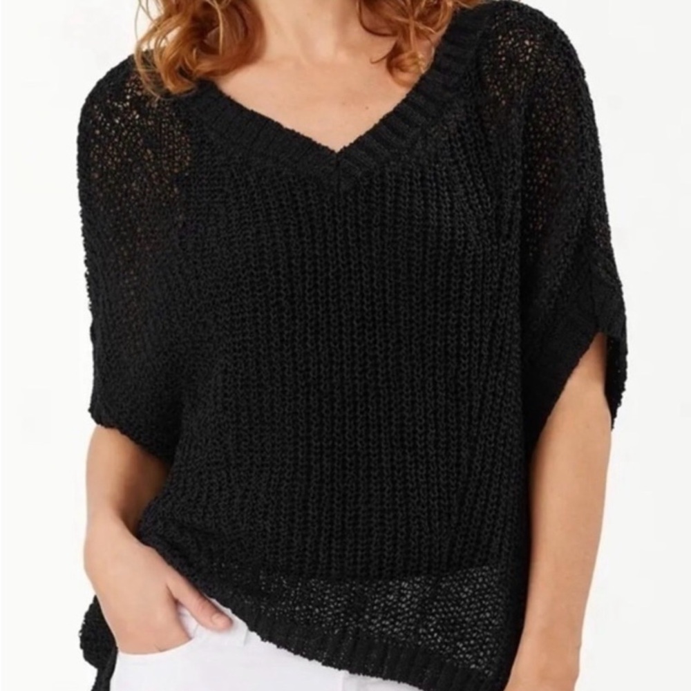 NWTs Tommy Bahama Marlina Tape Yarn V Neck Sweater Black size Medium